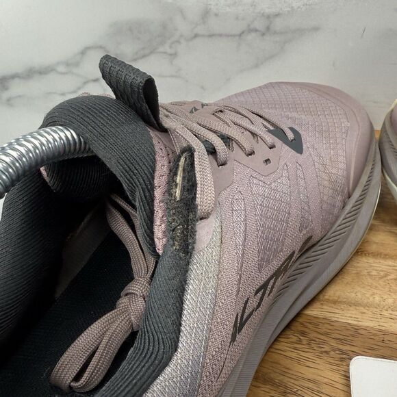 Women’s size 9-Altra Lone Peak 9 Purple Trail Running Hiking Zero Drop Shoes - Picture 6 of 10